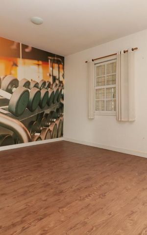 Casa à venda com 450m², 5 quartos e 1 vaga Casa à venda com 450m², 5 quartos e 1 vagaQuarto 1
