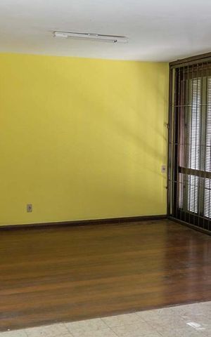 Casa à venda com 320m², 5 quartos e 6 vagas Casa à venda com 320m², 5 quartos e 6 vagasSala de Jantar / Cozinha