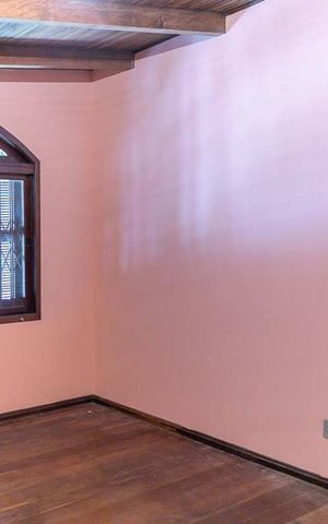Casa à venda com 320m², 5 quartos e 6 vagas Casa à venda com 320m², 5 quartos e 6 vagasQuarto 3