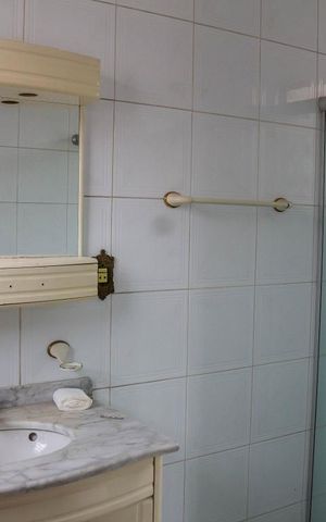 Casa para alugar com 130m², 2 quartos e 2 vagasBanheiro Suíte 1