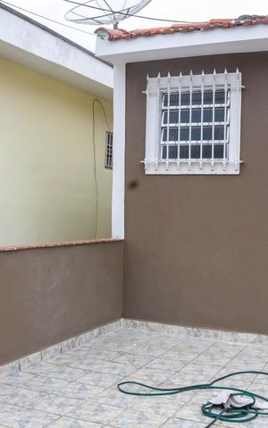 Casa para alugar com 130m², 2 quartos e 2 vagasVaranda