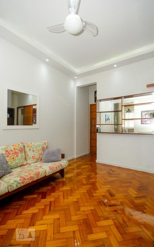 Apartamento para alugar com 67m², 2 quartos e sem vagaSala