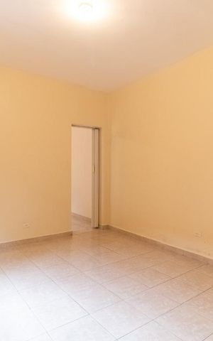 Casa à venda com 65m², 1 quarto e 1 vaga Casa à venda com 65m², 1 quarto e 1 vagaSala