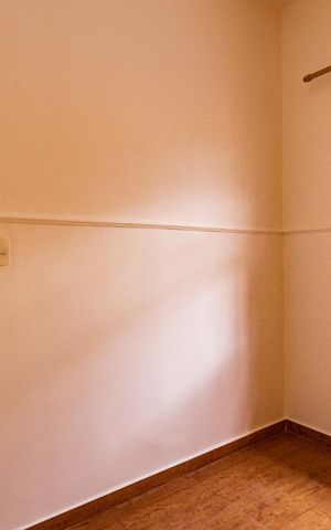 Casa à venda com 200m², 3 quartos e 2 vagas Casa à venda com 200m², 3 quartos e 2 vagasQuarto 1