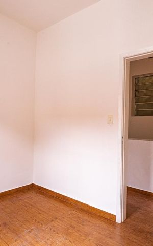Casa à venda com 200m², 3 quartos e 2 vagas Casa à venda com 200m², 3 quartos e 2 vagasQuarto 2