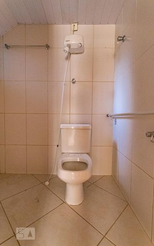 Casa à venda com 200m², 3 quartos e 2 vagas Casa à venda com 200m², 3 quartos e 2 vagasLavabo