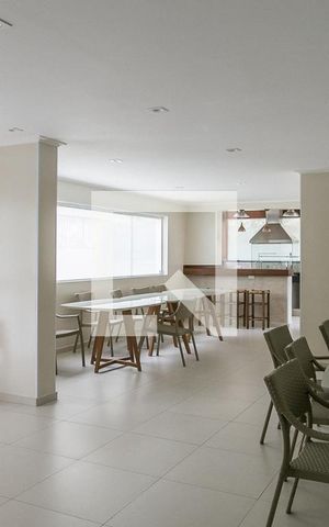 Apartamento à venda com 281m², 3 quartos e 3 vagas Apartamento à venda com 281m², 3 quartos e 3 vagasÁrea comum - Salão de festas