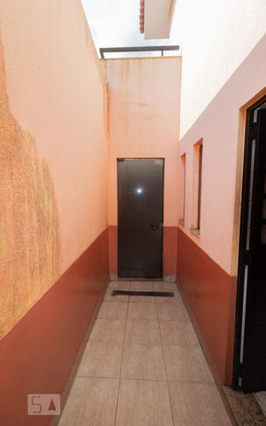 Casa à venda com 110m², 3 quartos e 2 vagasÁrea de Serviço