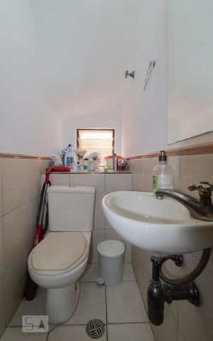 Casa à venda com 110m², 3 quartos e 2 vagasLavabo