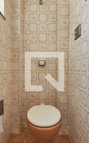 Apartamento para alugar com 82m², 2 quartos e sem vagaBanheiro de Serviço