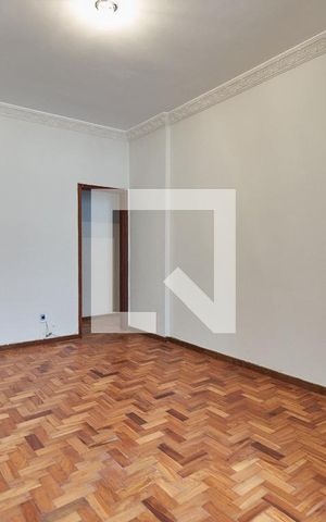 Apartamento para alugar com 82m², 2 quartos e sem vagaSala