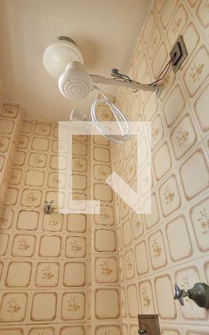 Apartamento para alugar com 82m², 2 quartos e sem vagaBanheiro de Serviço