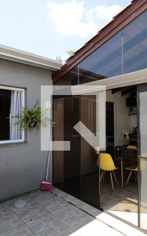 Casa de condomínio à venda com 100m², 2 quartos e 2 vagasQuintal