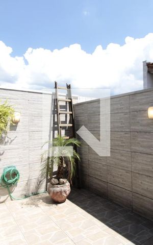 Casa de condomínio à venda com 100m², 2 quartos e 2 vagasQuintal