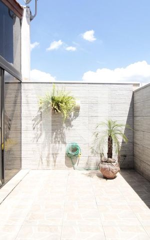Casa de condomínio à venda com 100m², 2 quartos e 2 vagasSala-Vista
