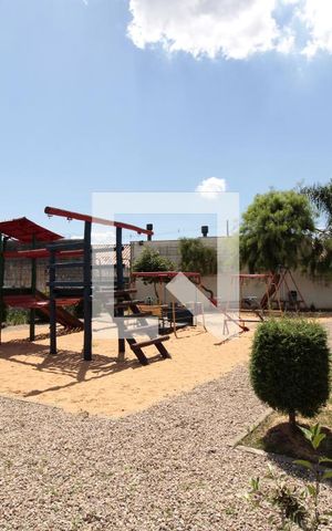 Casa de condomínio à venda com 100m², 2 quartos e 2 vagasÁrea comum - Playground