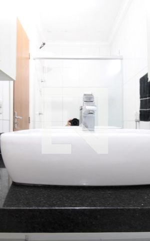 Casa de condomínio à venda com 100m², 2 quartos e 2 vagasBanheiro