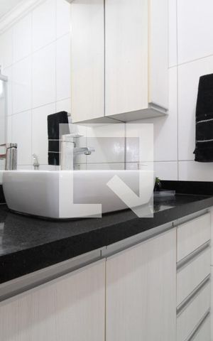 Casa de condomínio à venda com 100m², 2 quartos e 2 vagasBanheiro