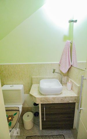 Casa à venda com 600m², 4 quartos e 5 vagas Casa à venda com 600m², 4 quartos e 5 vagasLavabo