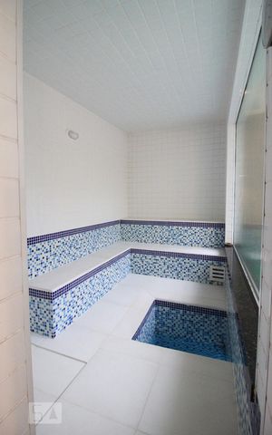 Casa à venda com 600m², 4 quartos e 5 vagas Casa à venda com 600m², 4 quartos e 5 vagassauna