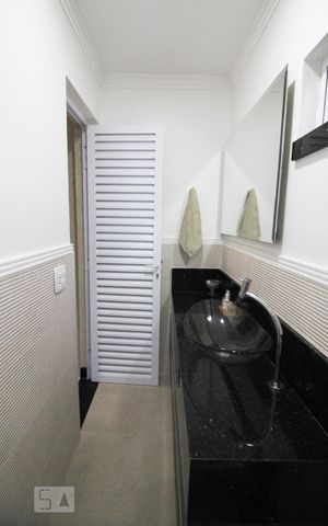 Casa à venda com 600m², 4 quartos e 5 vagas Casa à venda com 600m², 4 quartos e 5 vagasBanheiro sauna