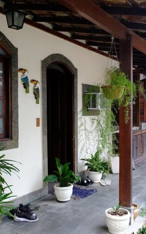 Casa à venda com 159m², 3 quartos e 4 vagasÁrea externa - fundos