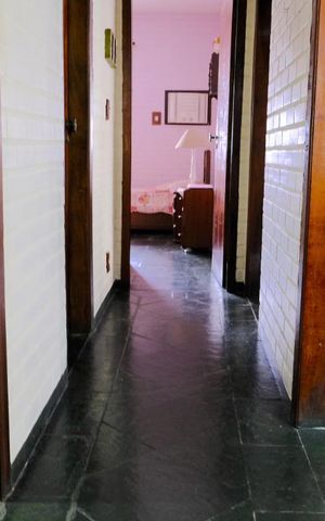 Casa à venda com 159m², 3 quartos e 4 vagasCorredor