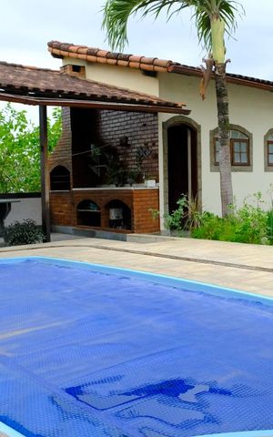 Casa à venda com 159m², 3 quartos e 4 vagasPiscina