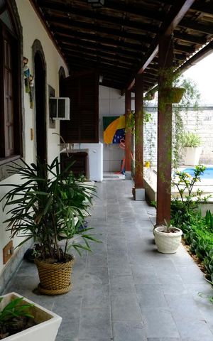 Casa à venda com 159m², 3 quartos e 4 vagasÁrea externa - fundos
