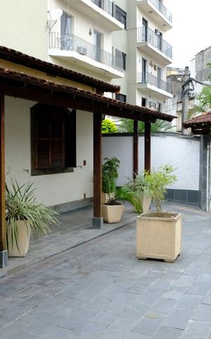 Casa à venda com 159m², 3 quartos e 4 vagasÁrea externa - frente