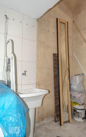 Casa de condomínio à venda com 76m², 2 quartos e 1 vaga Casa de condomínio à venda com 76m², 2 quartos e 1 vagaÁrea de Serviço