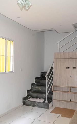 Casa de condomínio à venda com 76m², 2 quartos e 1 vaga Casa de condomínio à venda com 76m², 2 quartos e 1 vagaSala