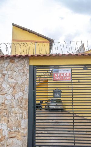Casa de condomínio à venda com 76m², 2 quartos e 1 vaga Casa de condomínio à venda com 76m², 2 quartos e 1 vagaFachada