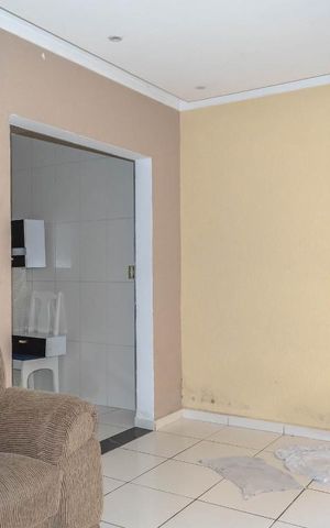 Casa de condomínio à venda com 76m², 2 quartos e 1 vaga Casa de condomínio à venda com 76m², 2 quartos e 1 vagaSala