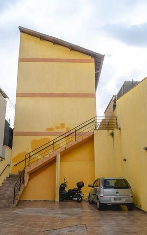 Casa de condomínio à venda com 76m², 2 quartos e 1 vaga Casa de condomínio à venda com 76m², 2 quartos e 1 vagaFachada