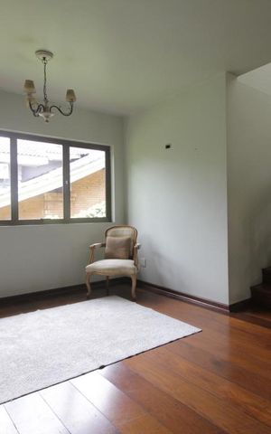 Casa à venda com 500m², 5 quartos e 7 vagasSala