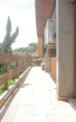 Casa à venda com 500m², 5 quartos e 7 vagasVaranda