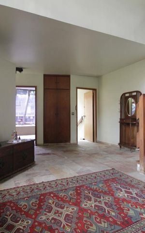 Casa à venda com 500m², 5 quartos e 7 vagasEntrada