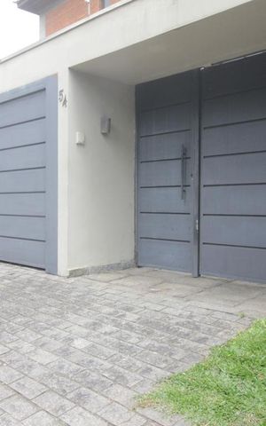Casa à venda com 500m², 5 quartos e 7 vagasFachada