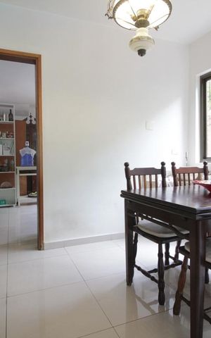 Casa à venda com 500m², 5 quartos e 7 vagasCopa