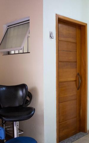 Casa à venda com 270m², 5 quartos e sem vaga Casa à venda com 270m², 5 quartos e sem vagaChurrasqueira