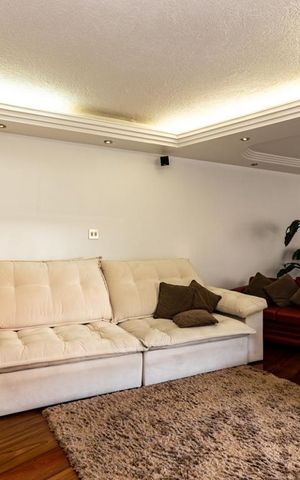 Casa à venda com 580m², 3 quartos e 8 vagasSala 