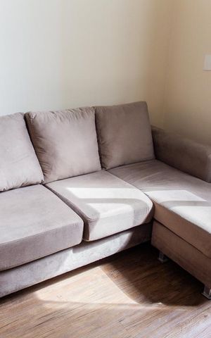 Apartamento à venda com 42m², 1 quarto e 1 vaga Apartamento à venda com 42m², 1 quarto e 1 vagaSofá