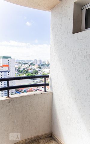 Apartamento à venda com 42m², 1 quarto e 1 vaga Apartamento à venda com 42m², 1 quarto e 1 vagaVaranda