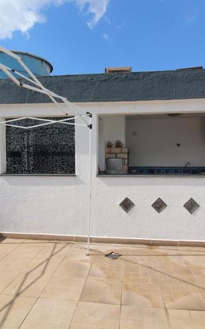 Casa à venda com 380m², 3 quartos e 2 vagasÁrea da piscina
