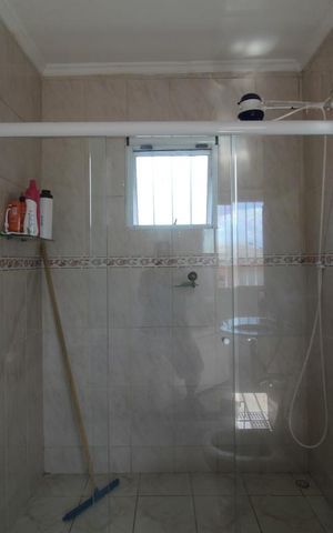 Casa à venda com 380m², 3 quartos e 2 vagasBox vidro