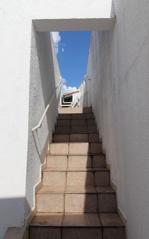 Casa à venda com 380m², 3 quartos e 2 vagasAcesso área da piscina