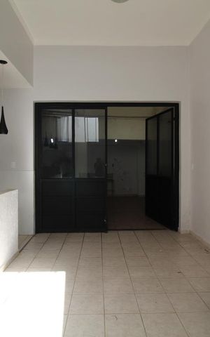 Casa à venda com 380m², 3 quartos e 2 vagasSalão de festa
