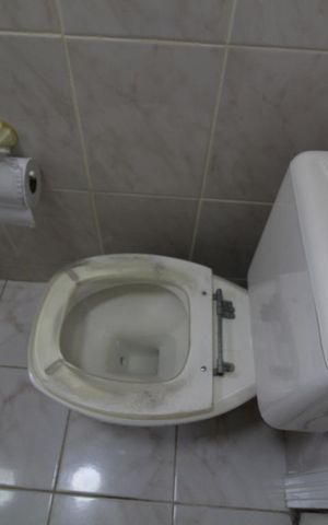 Casa à venda com 380m², 3 quartos e 2 vagasBanheiro suite 2 