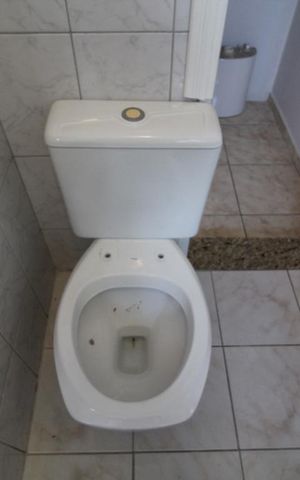 Casa à venda com 380m², 3 quartos e 2 vagasBanheiro suite 3
